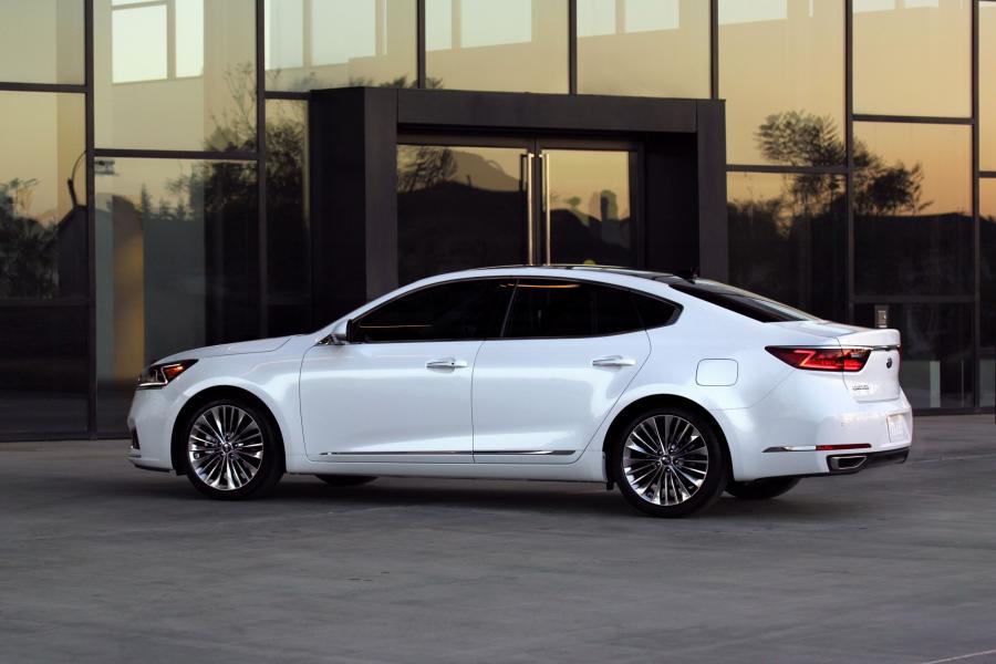  Kia Cadenza (YG) 2016 года  (NA) (фото 36 из 41)